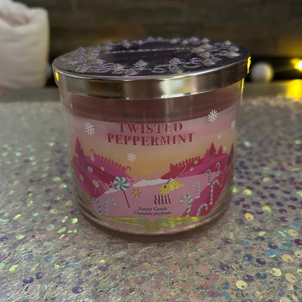 $6.99 SHIPPING Bbw twisted peppermint candle